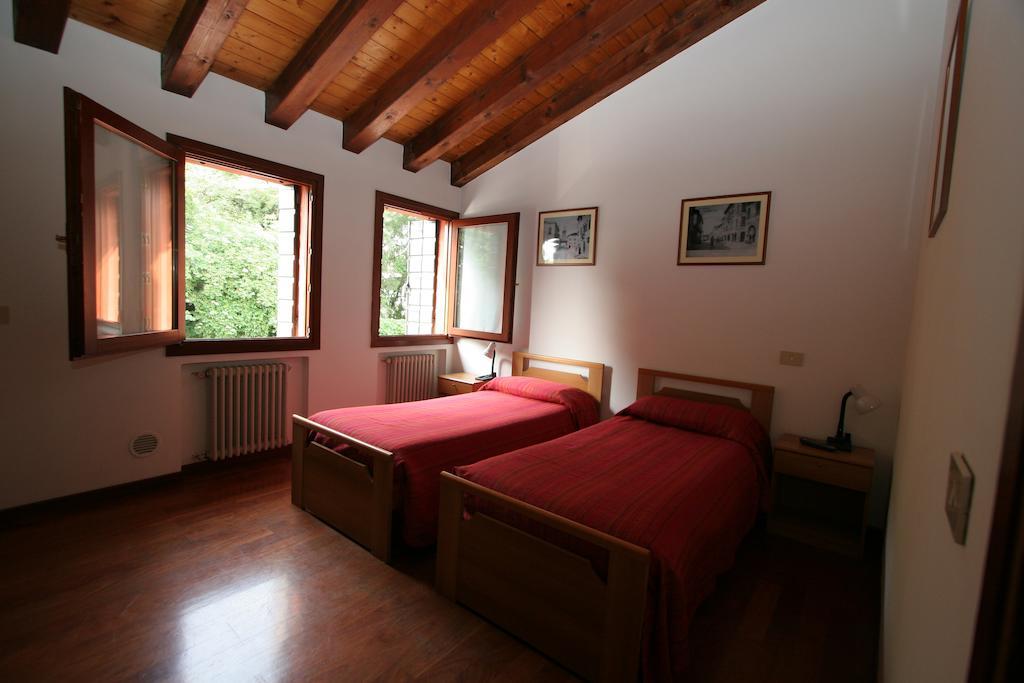 Cornarorooms Castelfranco Veneto Pokój zdjęcie